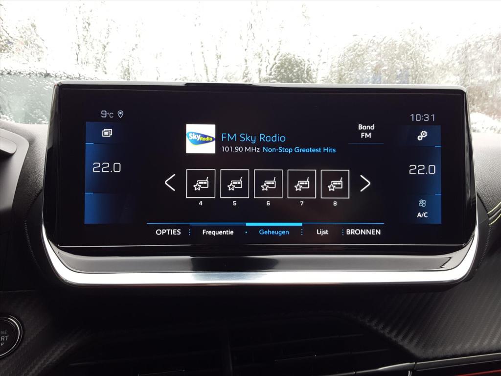 Peugeot 2008 1.2 130pk gt eat8 automaat apple carplay & android auto | trek