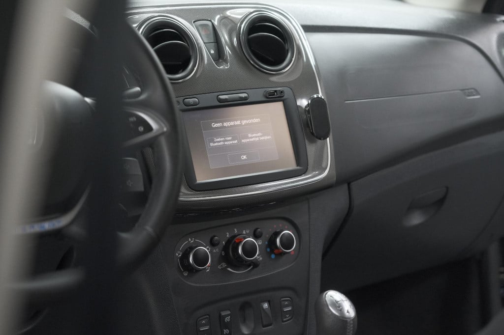 Dacia Sandero Stepway tce 90 sl | navigatie | parkeersensoren | airco