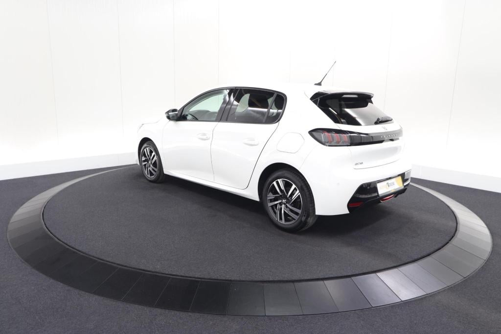 Peugeot 208 puretech 75 allure | camera | apple carplay | parkeersensoren |