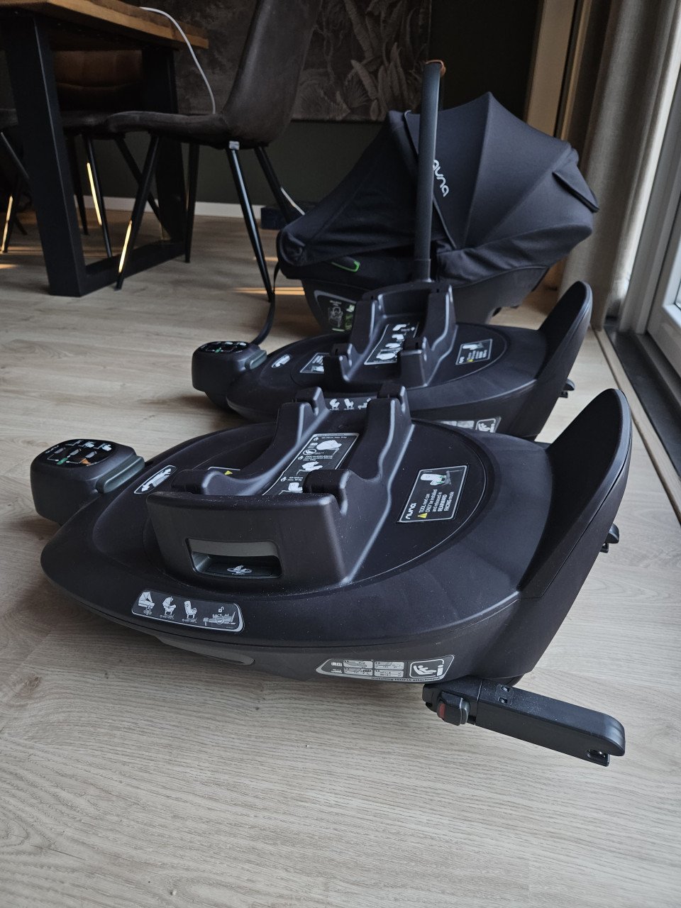 Nuna Pipa Next autostoel + 2 isofixbases 360°