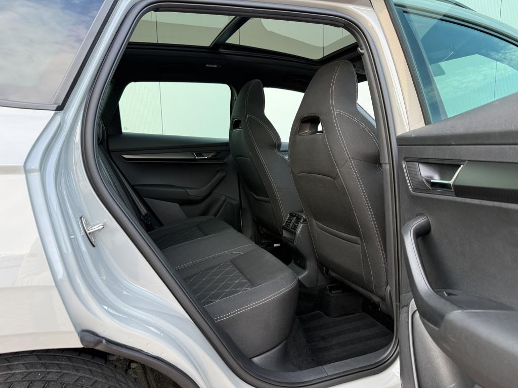 Skoda Karoq 1.5 tsi 150pk act dsg sportline | pano dak | acc | camera