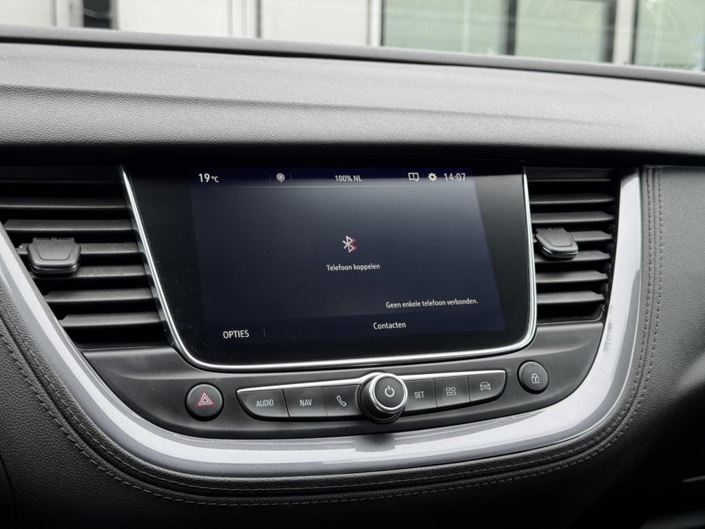 Opel Grandland X 1.2 turbo business + | trekhaak | navigatie | camera | app