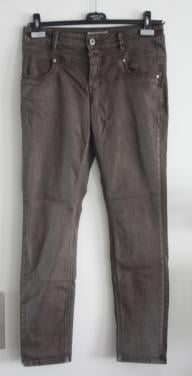 Bruine broek maat 38