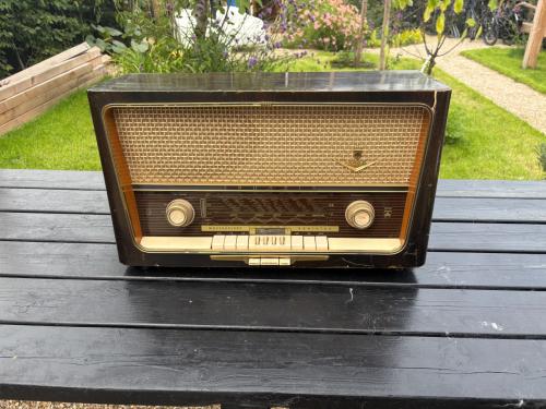 Oude (grote) radio