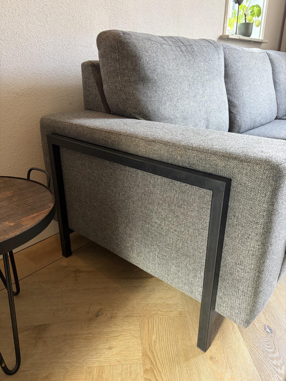 * Gereserveerd * Hoekbank fauteuil poef