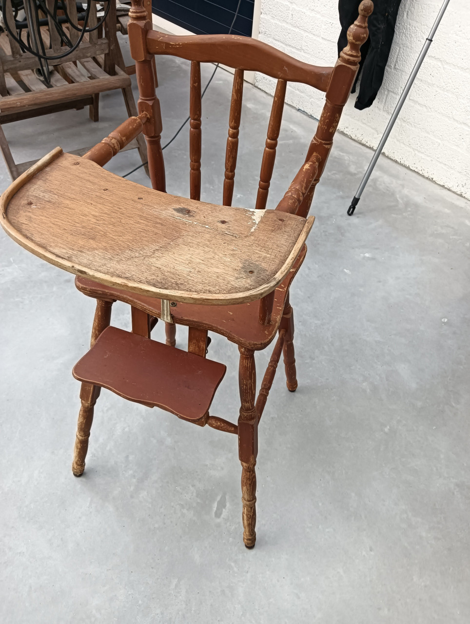 Vintage houten kinderstoel