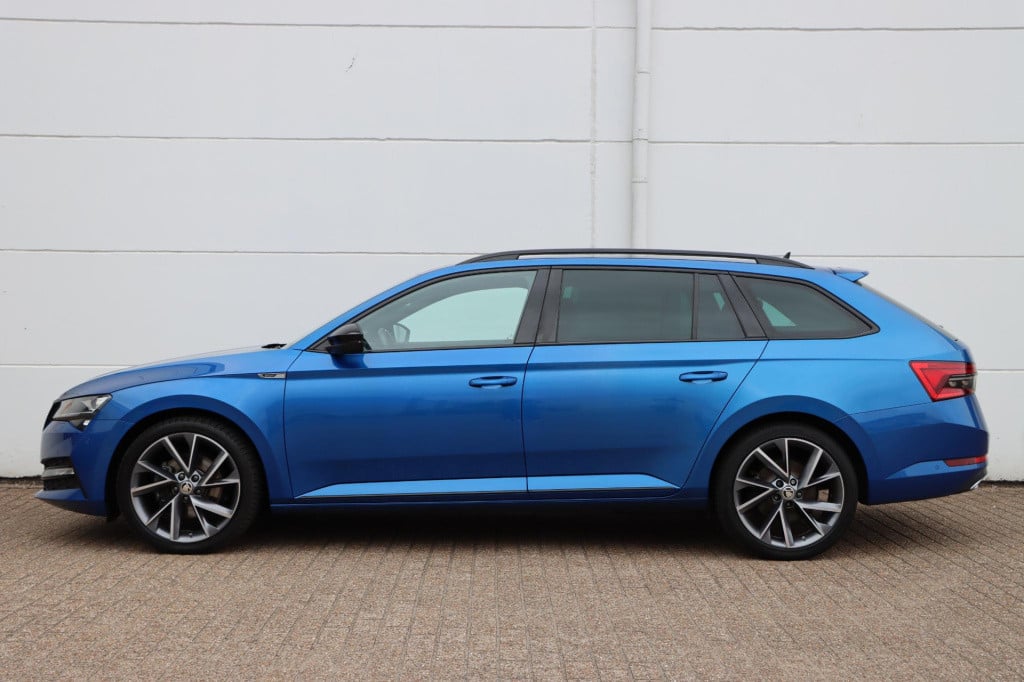 Skoda Superb combi 1.4 tsi iv sportline business 218pk dsg6