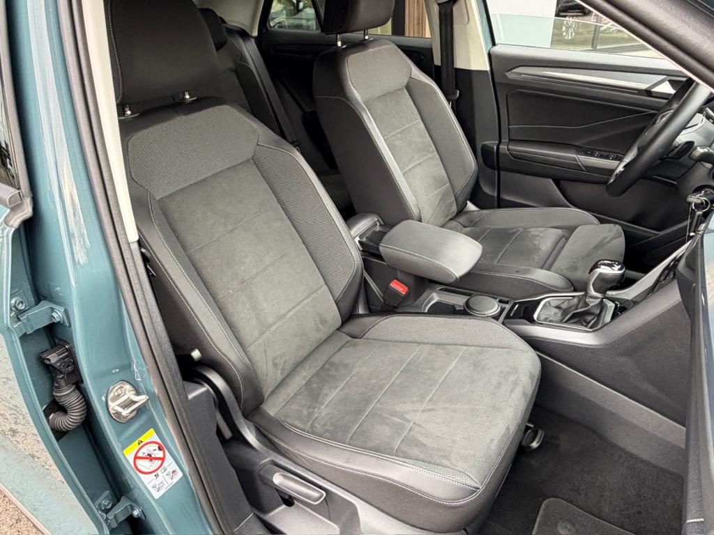 Volkswagen T-roc 1.5 tsi 150pk dsg style | navi | camera | ergo stoel | rij