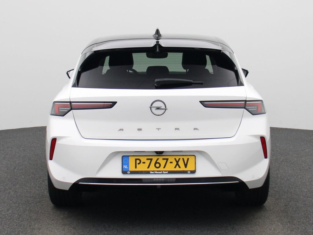 Opel Astra 1.2 business elegance | automaat | navigatie | camera | stoelver