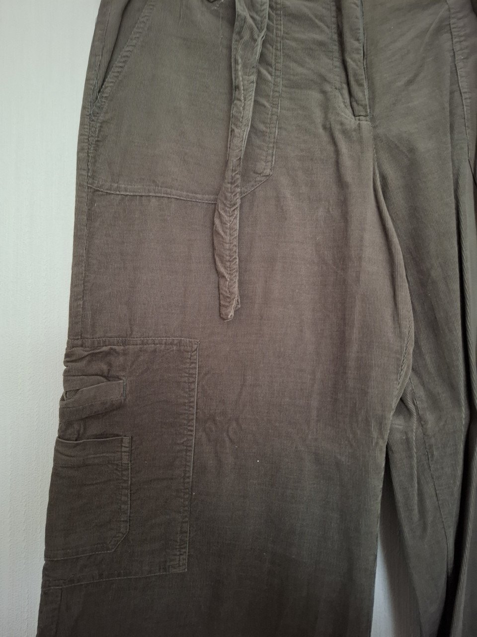 Casual collection broek ribfluweel. Khaki. Maat 44. Nieuw.