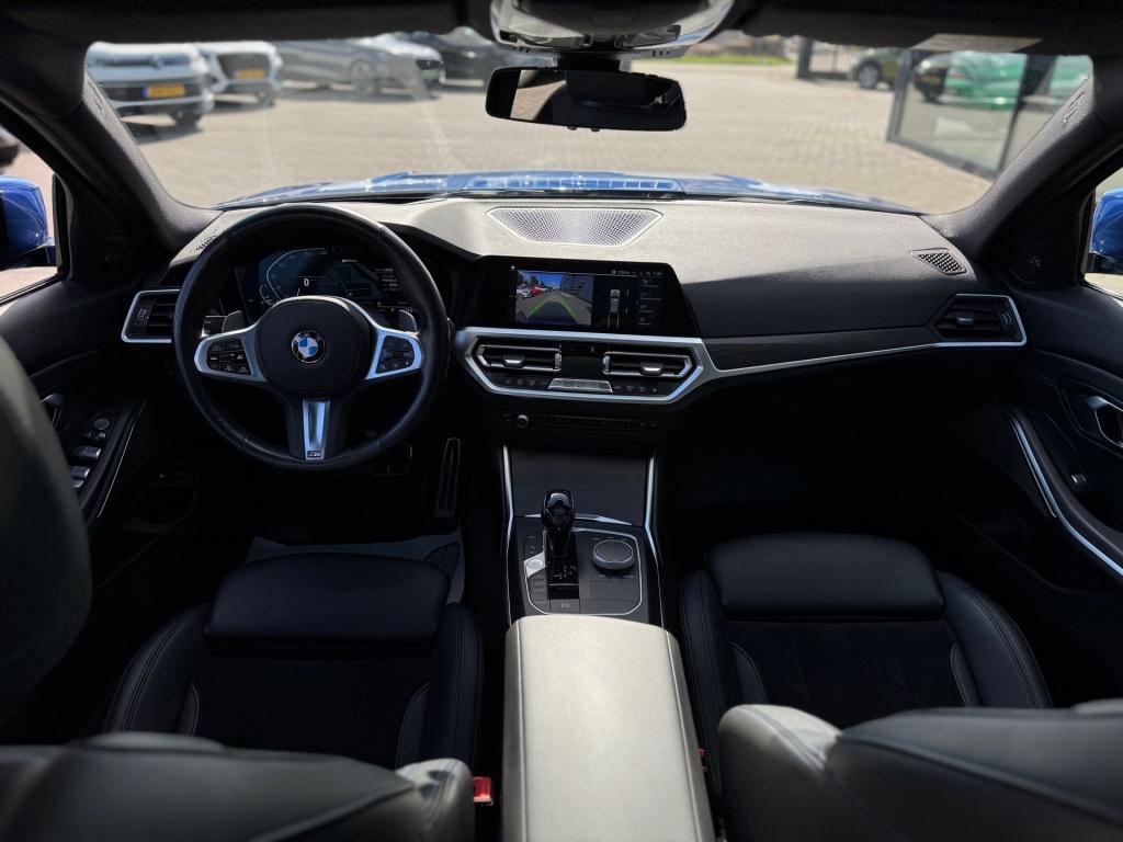 BMW 3-serie touring 330e m-sport * pano * acc * harman/ kardon