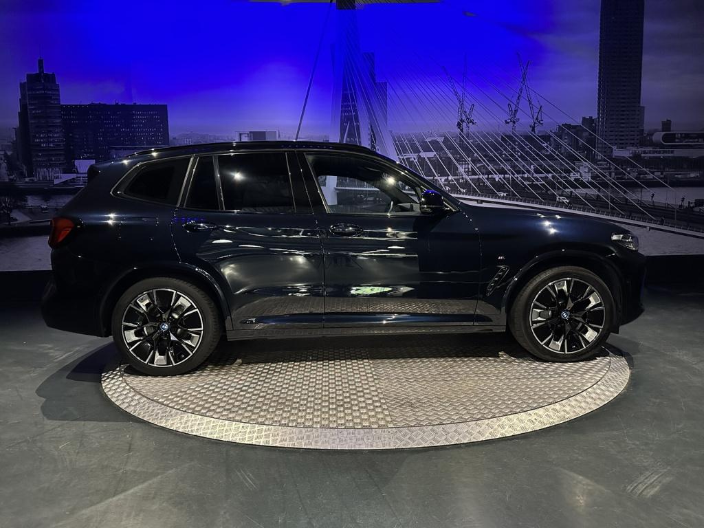 BMW Ix3 high executive 80 kwh *panoramadak*360camera*hud*harmankardon*