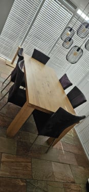 Massief eetkamertafel + 6 eetkamertafel stoelen
