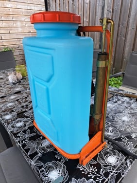 Nieuwe ruggensproeier.