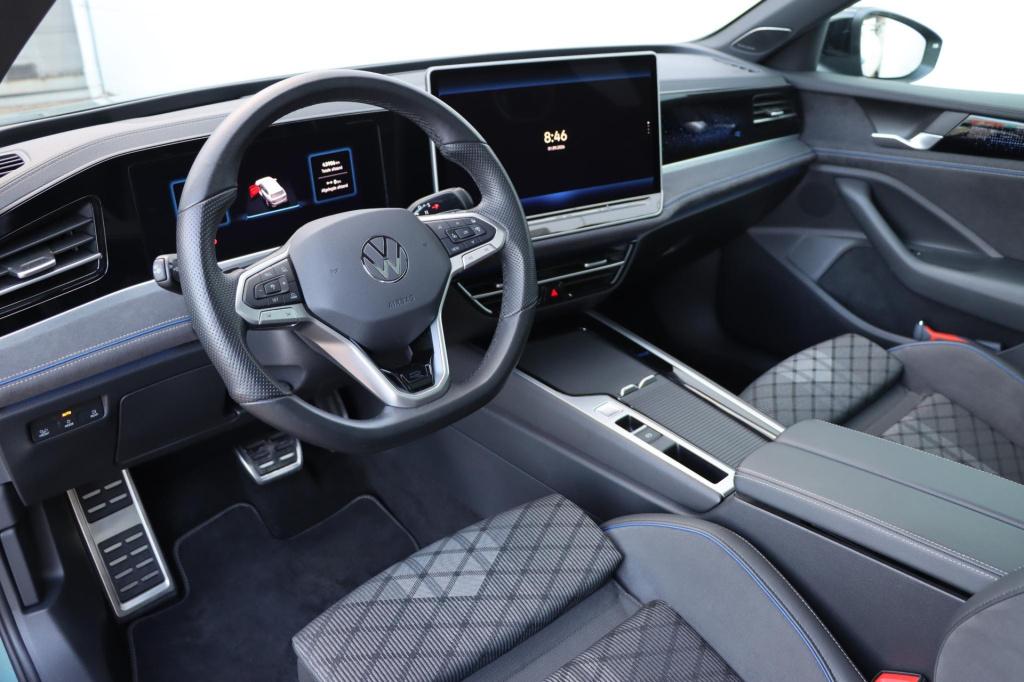 Volkswagen Passat variant 1.5 etsi r-line business dsg7 150pk