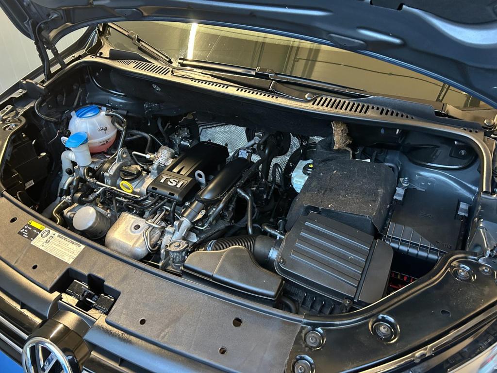 Volkswagen Touran occasion | blauw | tweedehands volkswagen touran | 7-zits