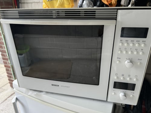 Bosch combi magnetron met hetelucht oven 55x38 cm.