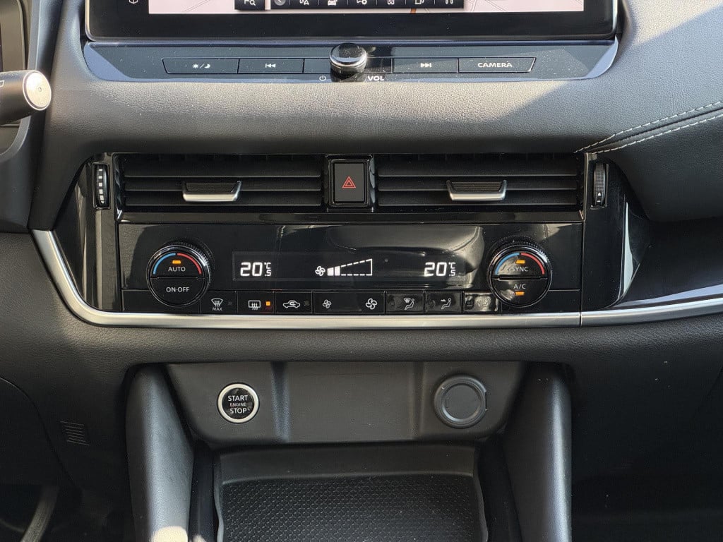 Nissan Qashqai 1.3 mhev xtronic n-connecta design pack | trekhaak | panoram