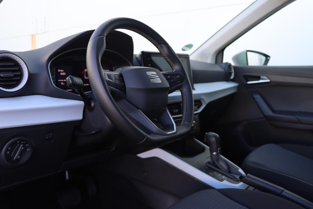 Seat Arona 1.0 tsi style business intense dsg7