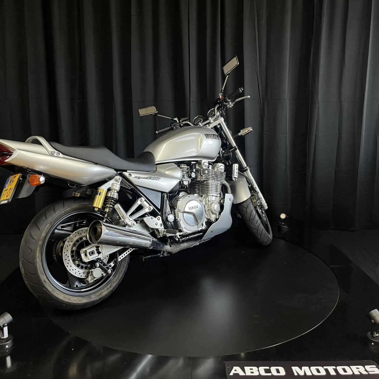 YAMAHA XJR 1300