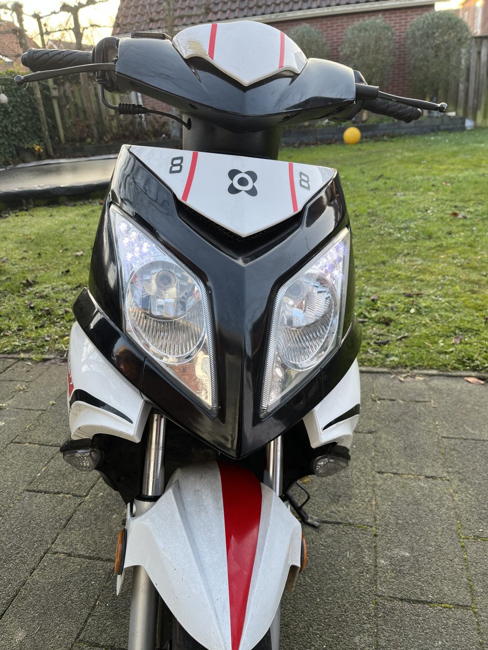 AGM Venom 2 takt