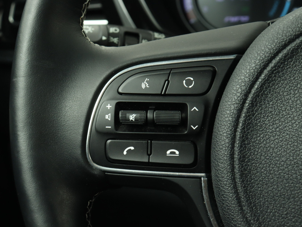Kia E-niro edition 64 kwh | stuur- en stoelverwarming | navigatie |