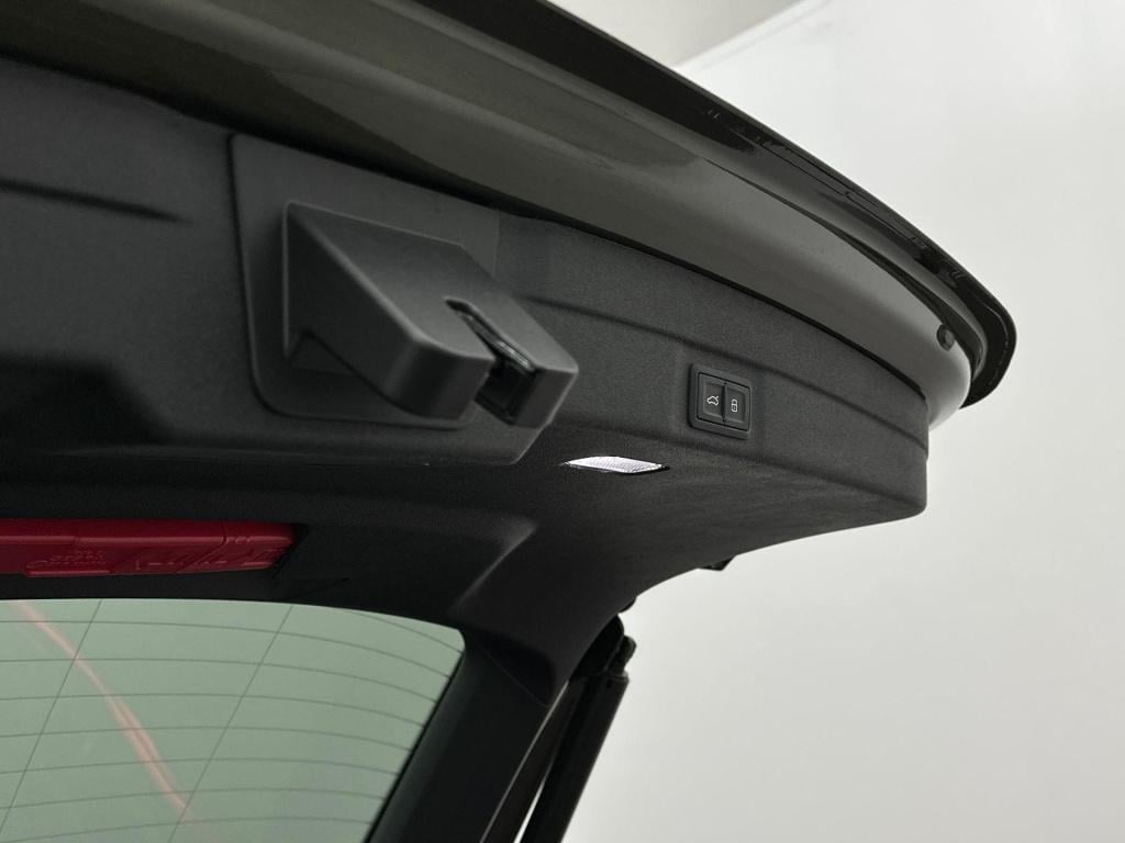 Audi Rs5 avant 2.9 e-hybrid 639pk quattro