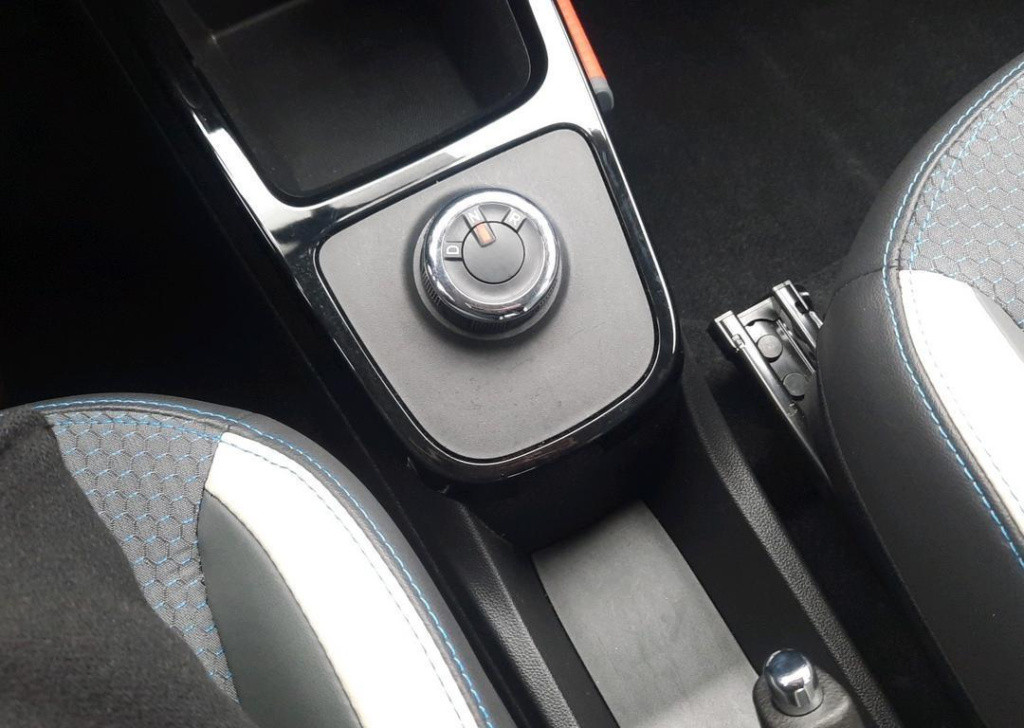 Dacia Spring comfort plus (orange pack) 27 kwh
