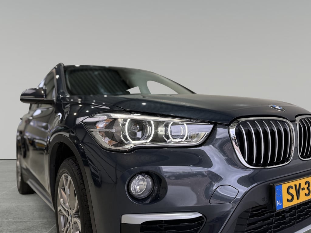 BMW X1 sdrive18i 136pk high executive automaat