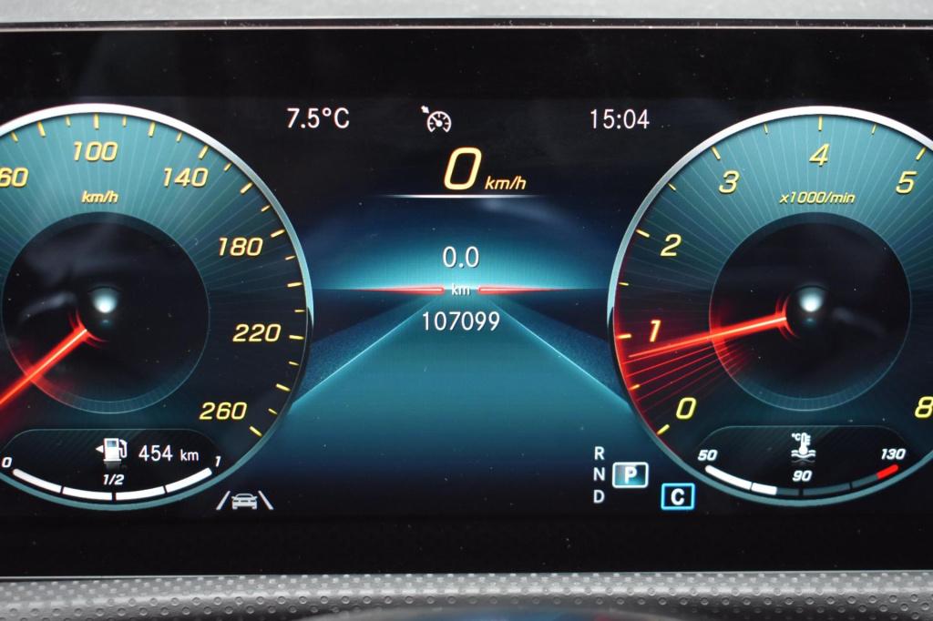 Mercedes-Benz Cla shooting brake 180 amg night | sfeerverlichting | apple c