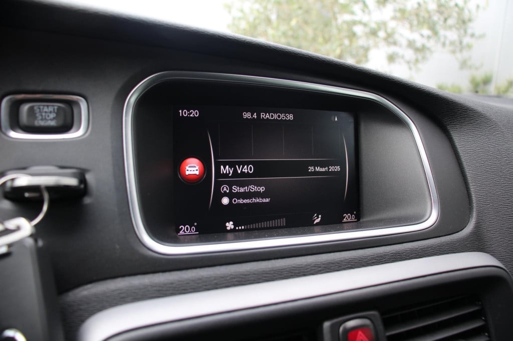 Volvo V40 2.0 t2 momentum - full led - navi - clima - half leder - 1e eig -