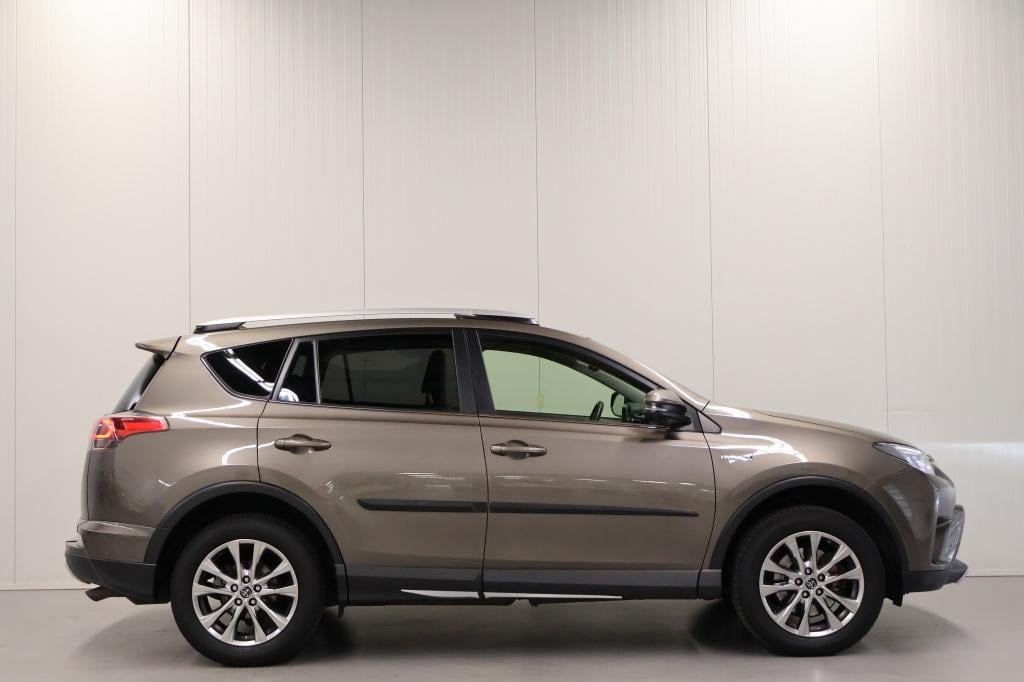 Toyota Rav4 2.5 hybrid awd executive