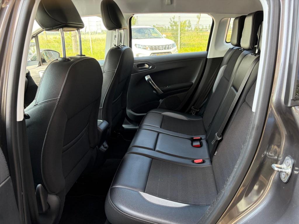 Peugeot 2008 1.2 puretech allure