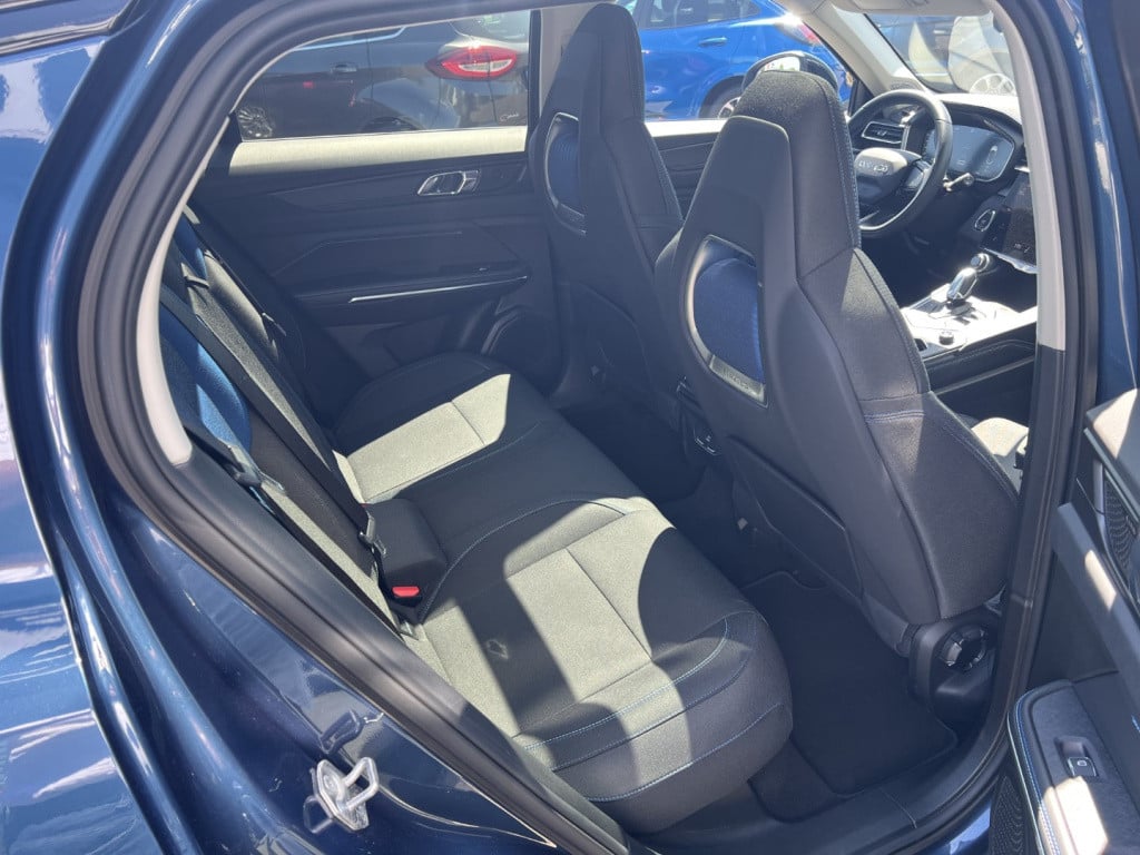 Lynk & Co 01 1.5 261pk plug in hybrid , panodak , 360gr camera , carplay