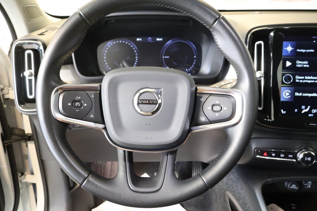 Volvo XC40 1.5 t5 twin engine momentum pro nl auto, trekhaak, el koffer,