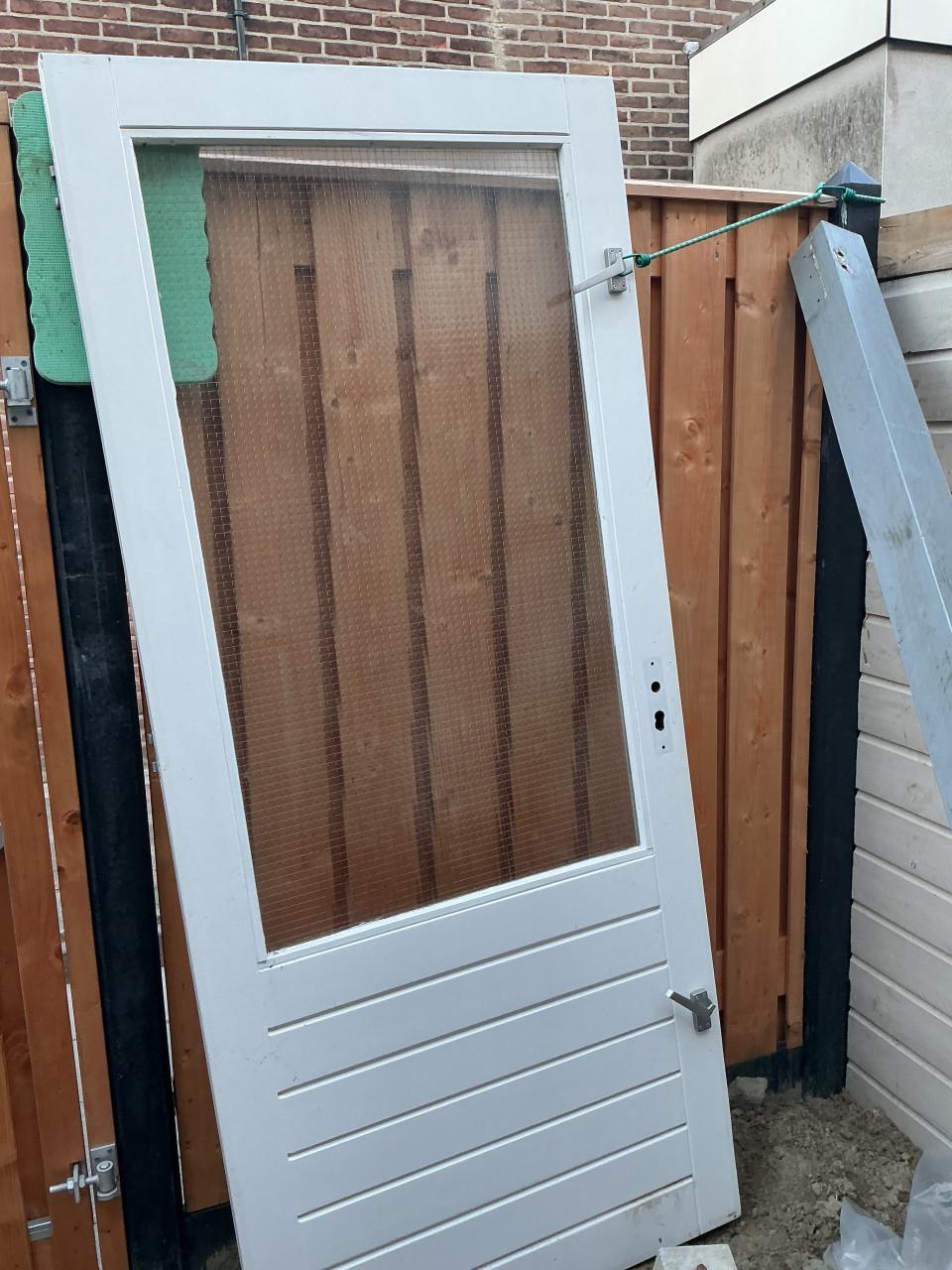 Schuurdeur/ Loopdeur voor garage/ Achterdeur woning.