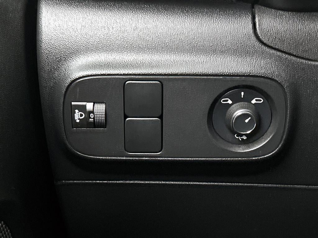 Citroen C3 82 pk shine | rijklaar | trekhaak | stoelverwarming | apple carp