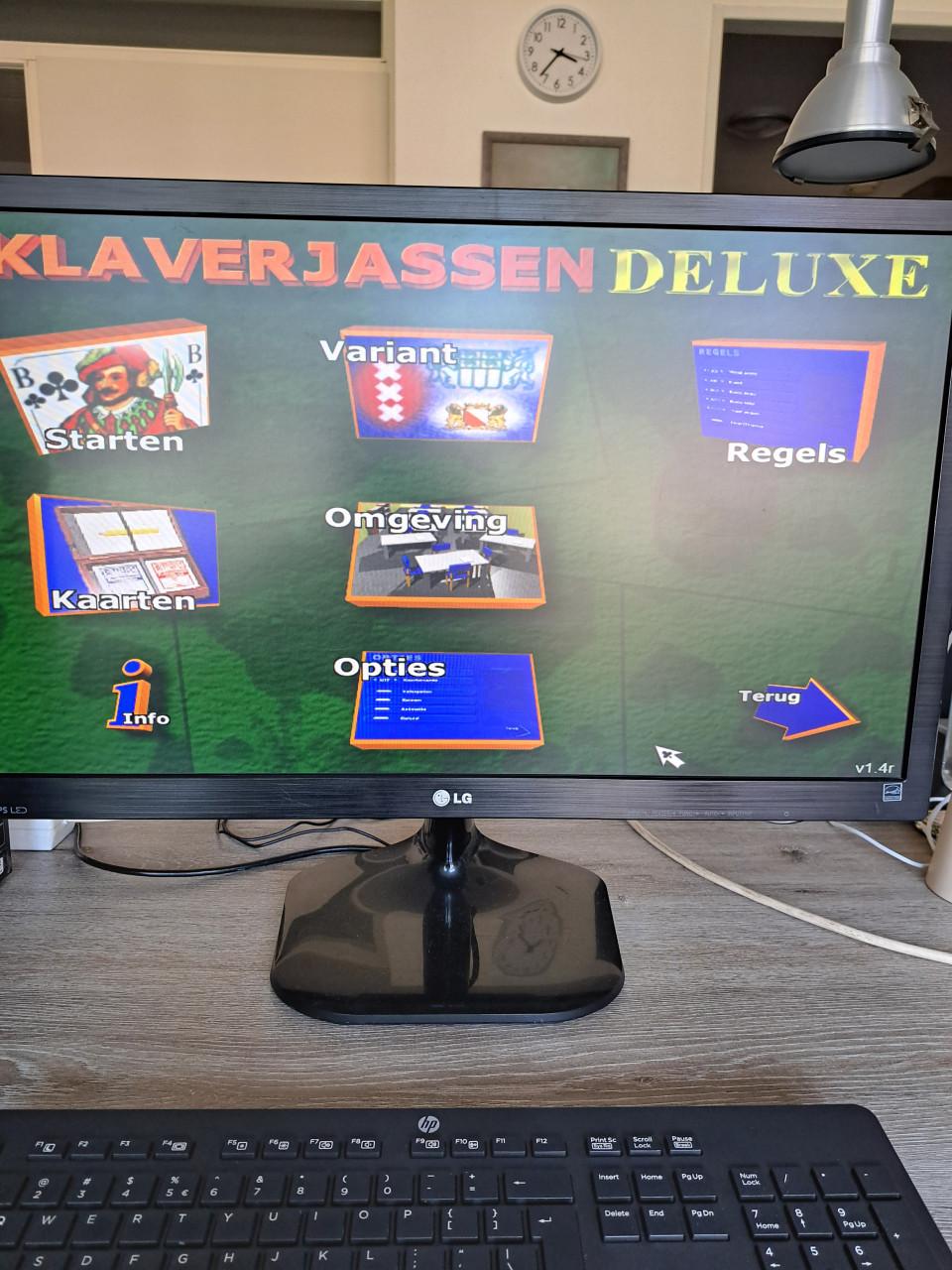 Acer pc compleet met monitor en draadloos toetsenbord en muis.