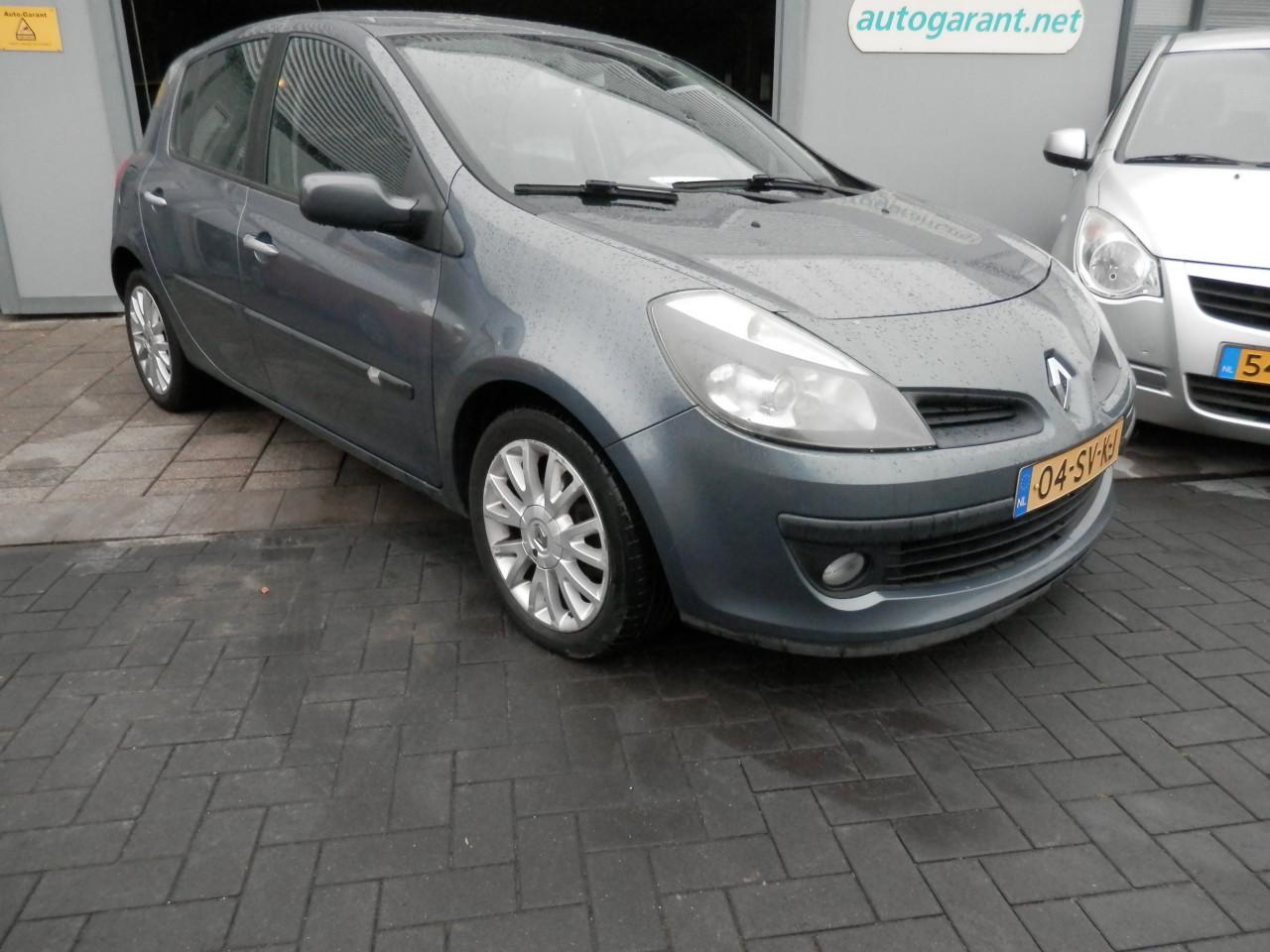 Auto Garant Biedt Aan: Renault Clio 1.4 Dynamic Luxe