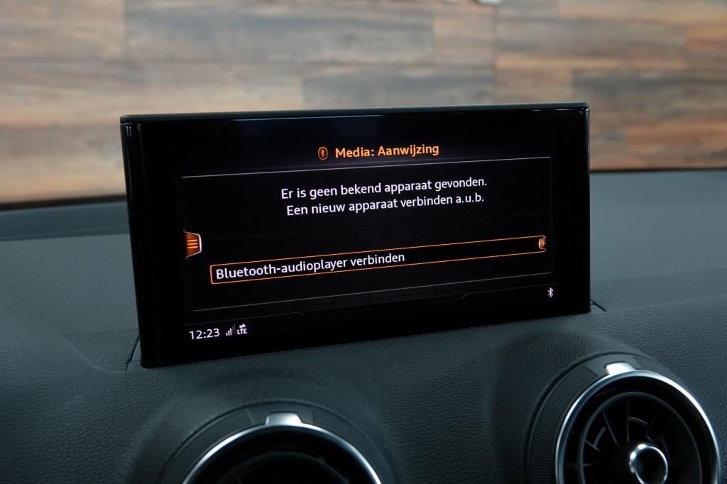 Audi Q2 1.4 tfsi | stoelverw. | pdc | 19" | camera |