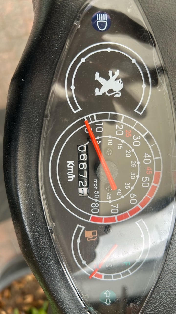Peugeot v clic