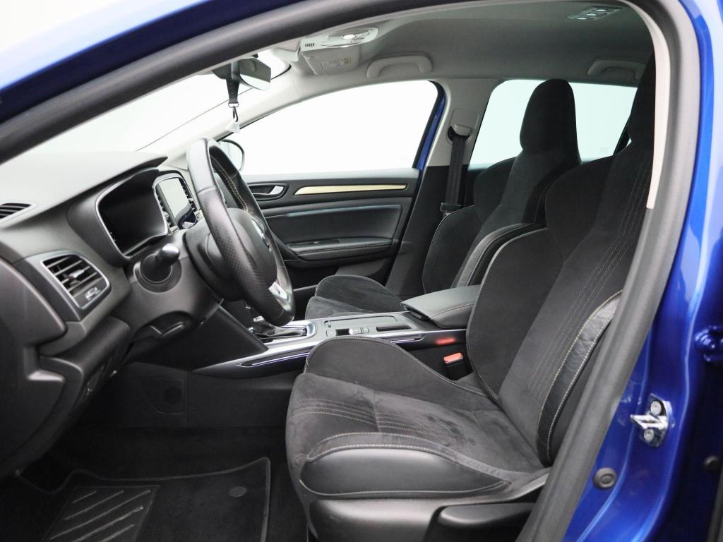 Renault Megane E-tech estate 1.6 plug-in hybrid 160 e-tech engineered | phe