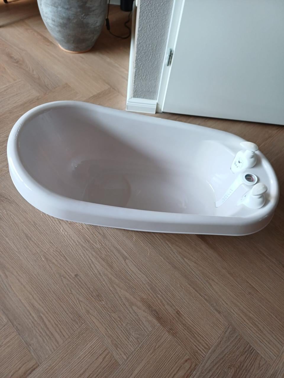 Bébé-Jou Click Thermobad Tiny Sheep + Badstandaard + Badzitje — €35