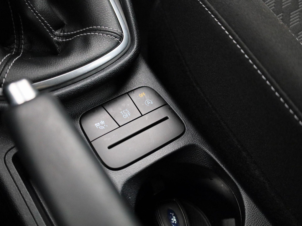 Ford Fiesta 1.0 ecoboost hybrid titanium