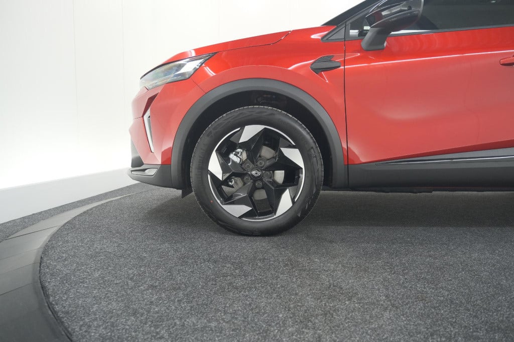 Renault Captur 1.6 e-tech full hybrid 145 techno | advanced driving | camer