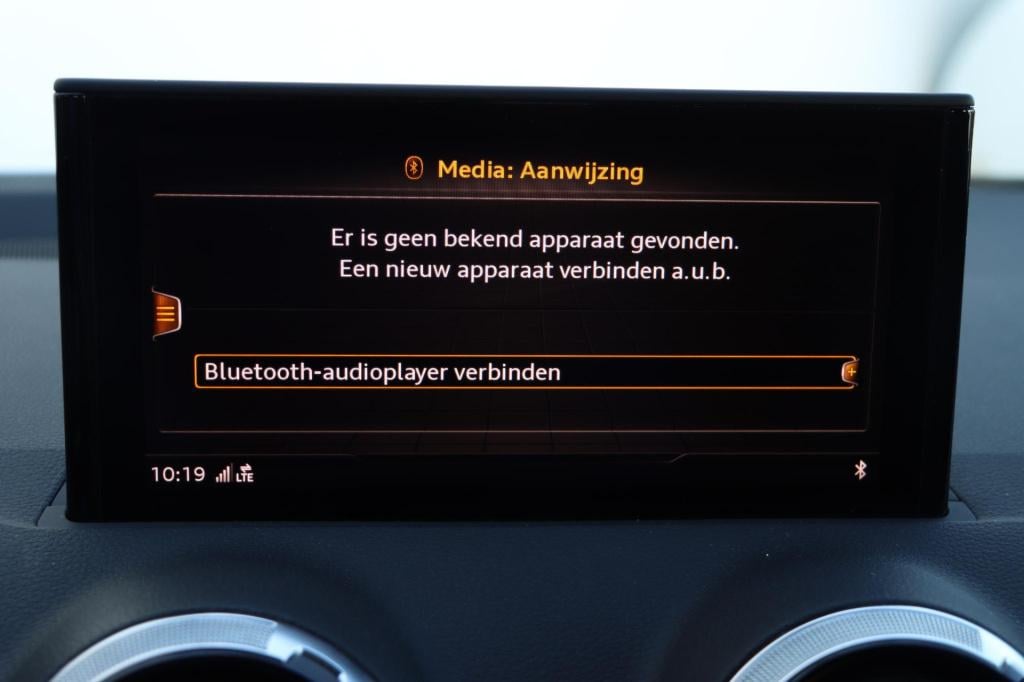 Audi Q2 35 tfsi advanced edition 150pk | camera | stoelverwarming | navi