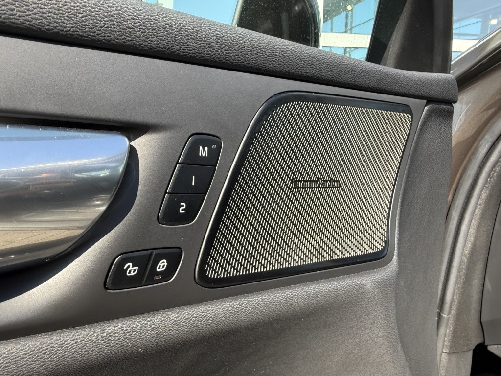 Volvo V60 b3 163pk inscription| panodak| adap.cruise| camera| leder| h&k s