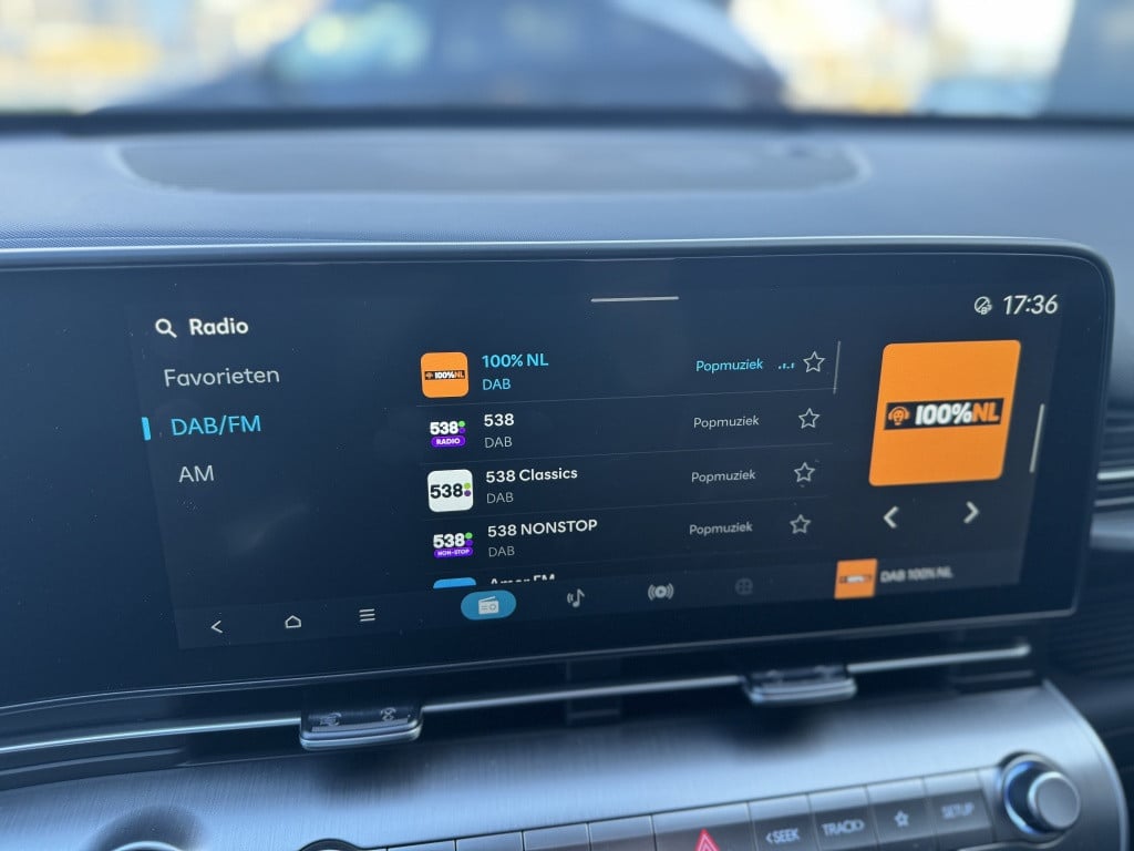 Hyundai Kona 1.6 gdi hev premium | direct leverbaar | navi | cruise control