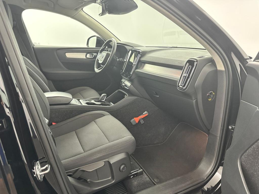 Volvo XC40 t2 129pk aut8 business pro| adap.cruise| trekhaak| camera| clima