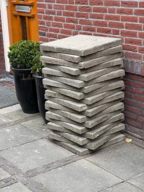 Gratis afhalen betontegels 50x50x5cm (13x)